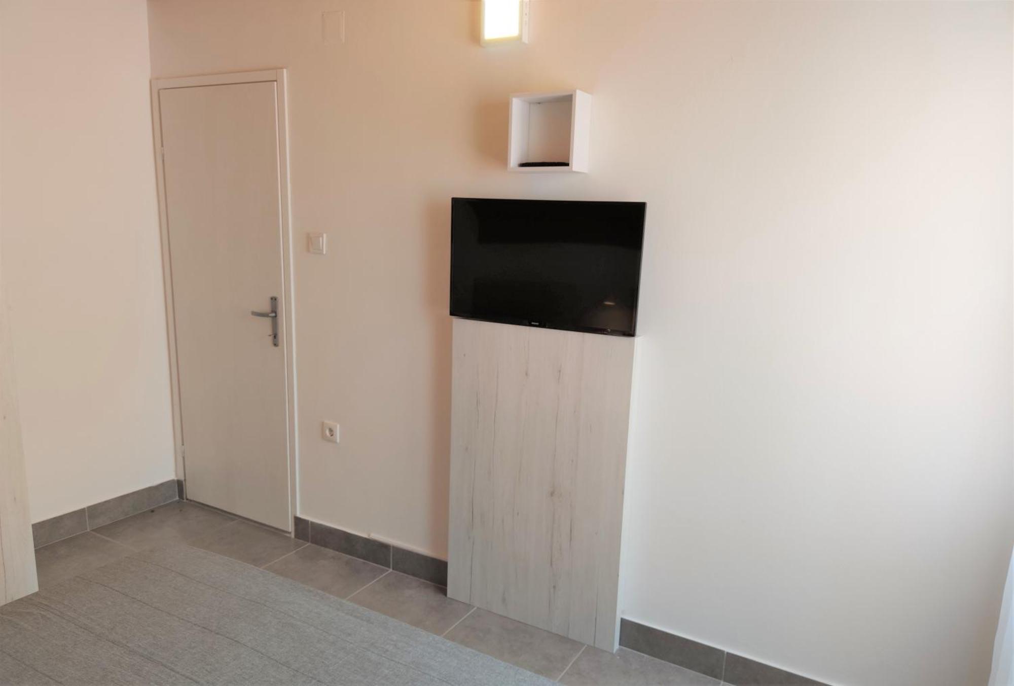 Apartments Rak Vis Bilik gambar